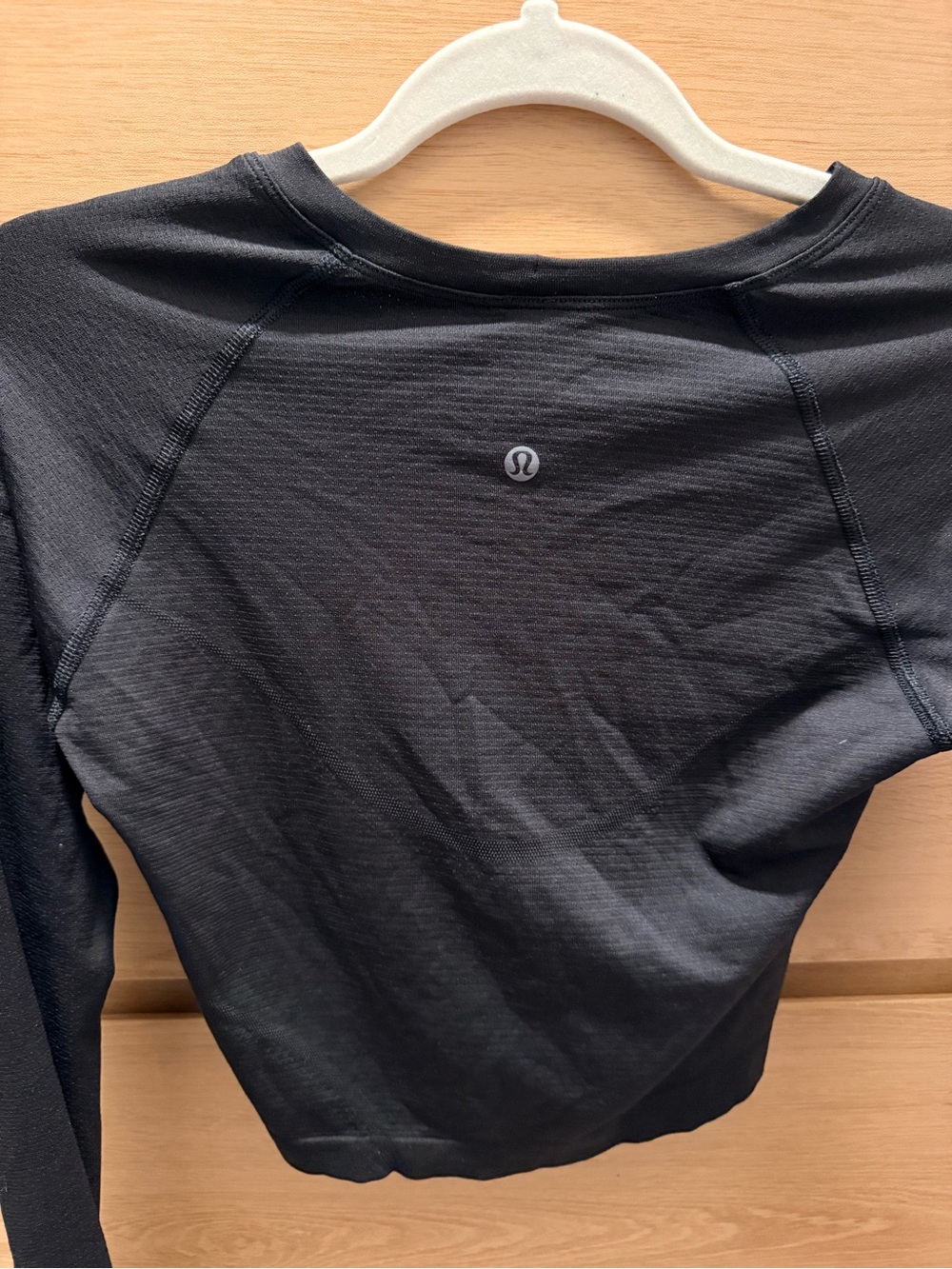 Lululemon Swiftly Tech Long Sleeve Cropped Shirt Black S/M